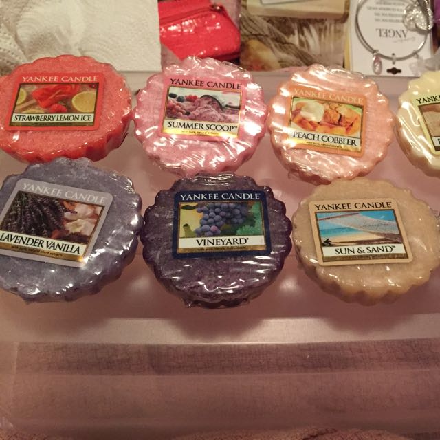 8 Yankee Candle Tarta Furniture On Carousell