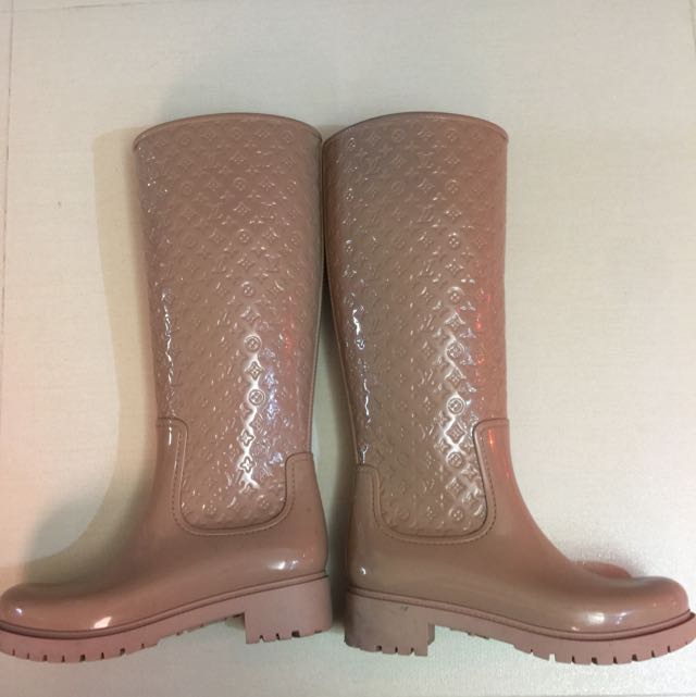 lv rain boots