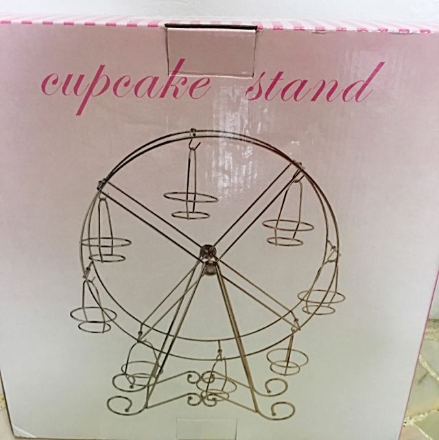 Oasiswj Cupcake stand, TV & Home Appliances, Kitchen Appliances, Hand