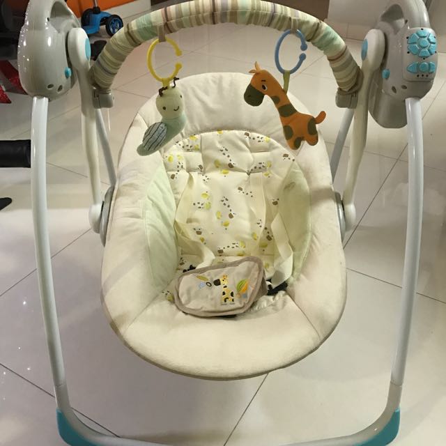 giraffe baby swing