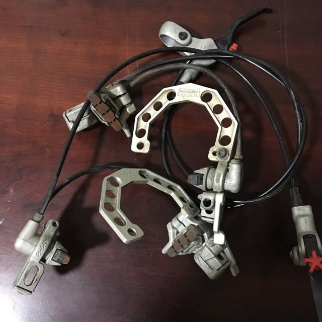 Hydraulic cantilever clearance brakes