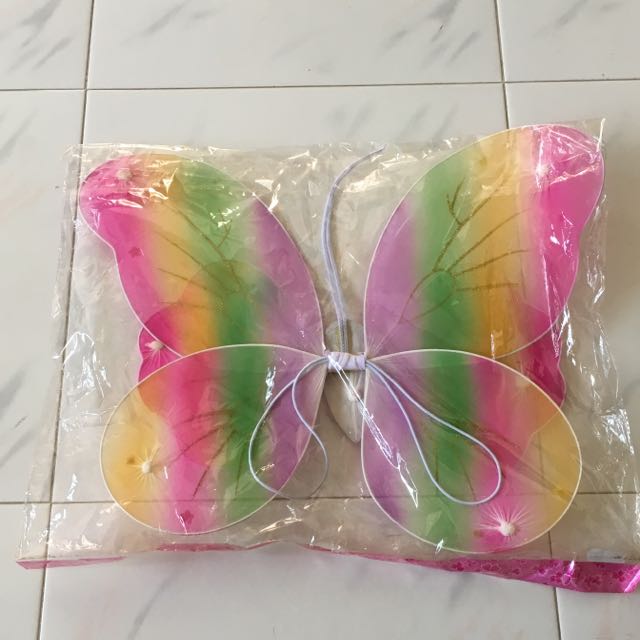 Butterfly Wing (Category: Other Accessories) located in Singapore. Submitted by yuki_j (Listing ID 82929321, Image 2). Description: .