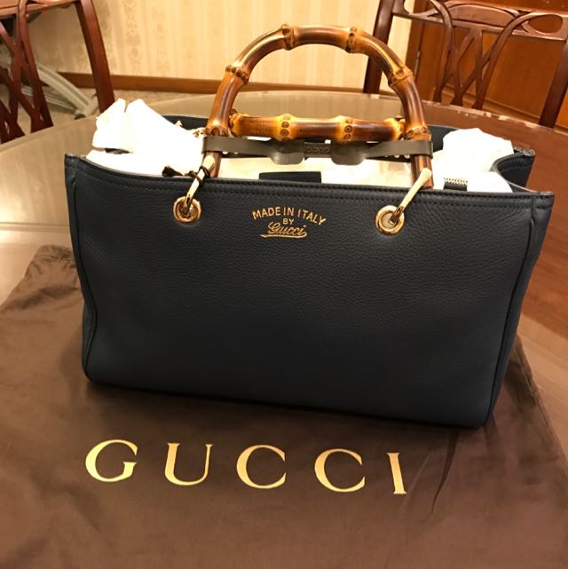 Gucci 323660 on sale