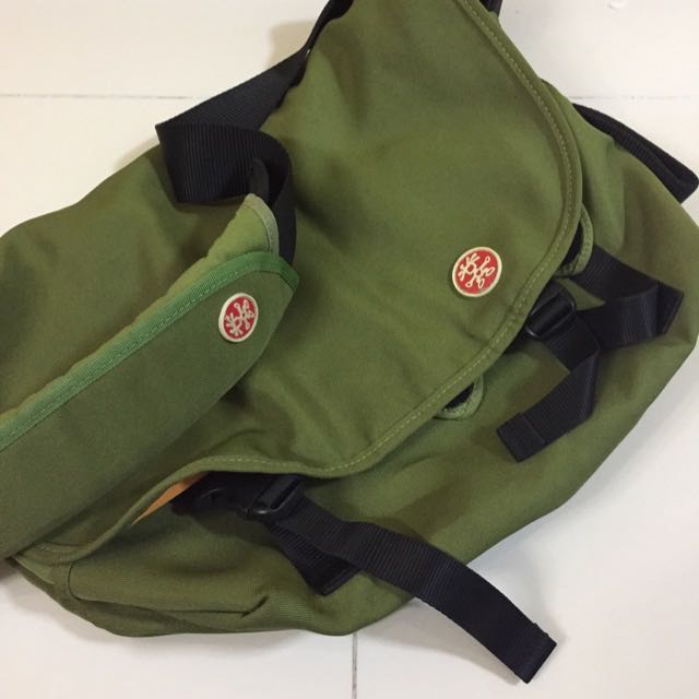 Original Crumpler Messenger Bag (Navy Green), Men's Fashion, Bags