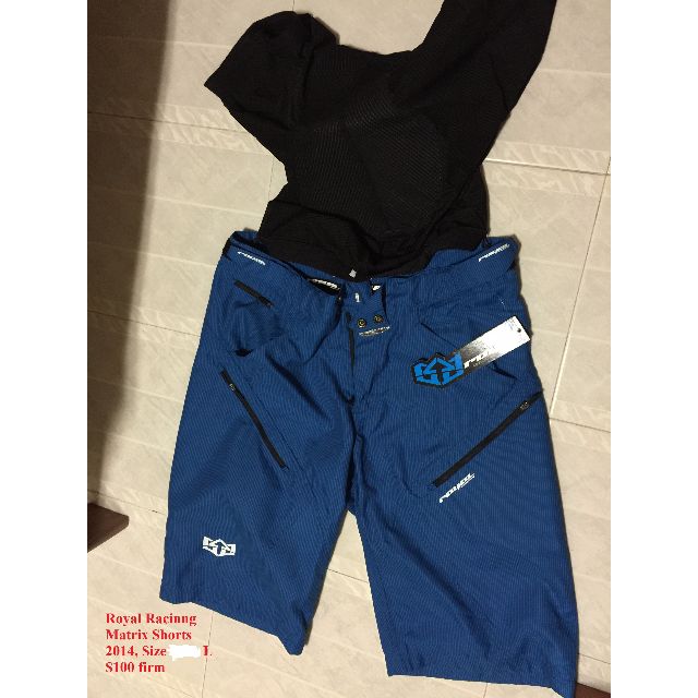 Royal Racing Matrix Shorts Cycling Shorts Sz L New Men s Fashion Activewear on Carousell