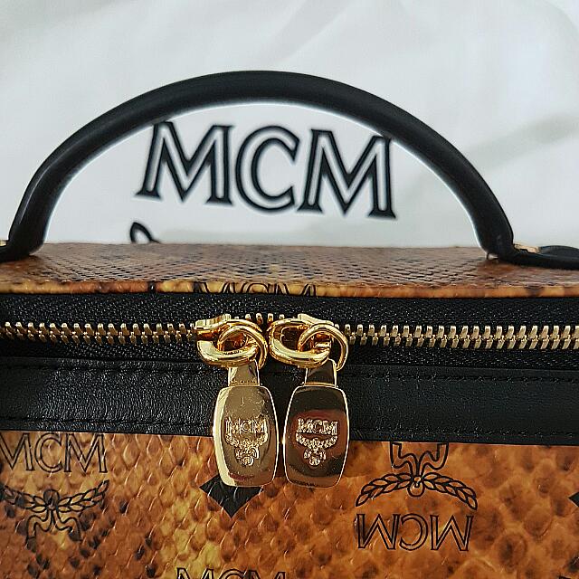 Rihanna online mcm bag