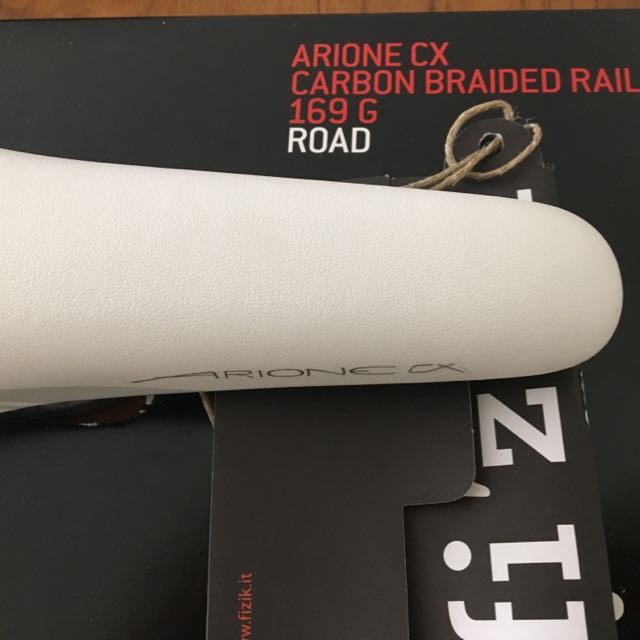 fizik arione carbon rails