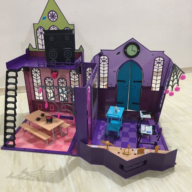 Monster high school set store