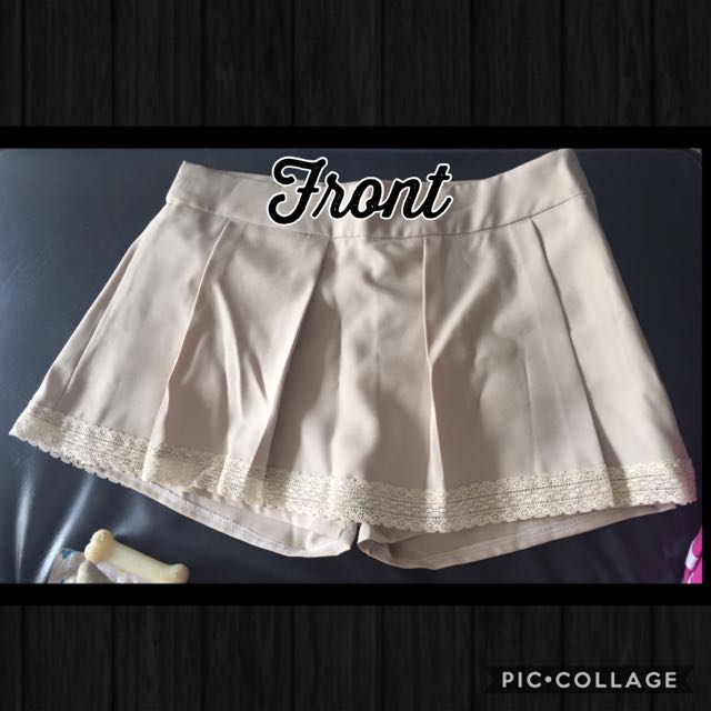Skort (Category: Shorts) located in Singapore. Submitted by meishih (Listing ID 83085649, Image 3). Description: .