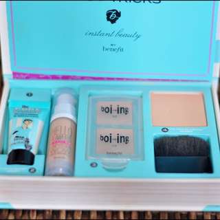 SALE! BENEFIT HOW TO LOOK BEST AT EVERYTHING