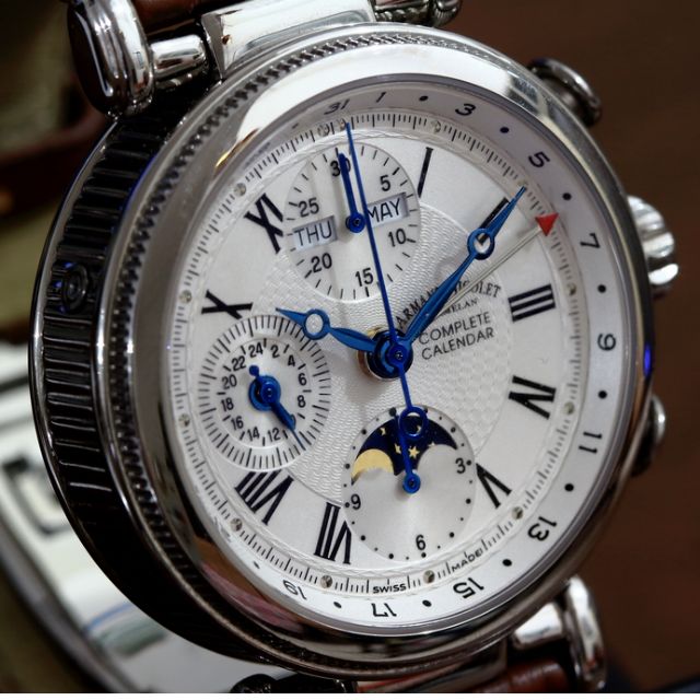 Armand nicolet complete on sale calendar