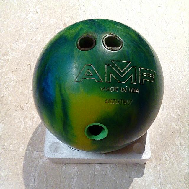 Clearance Green AMF Boogie Bowling Ball, Sports Equipment, Sports