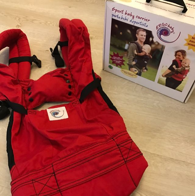 ergobaby red