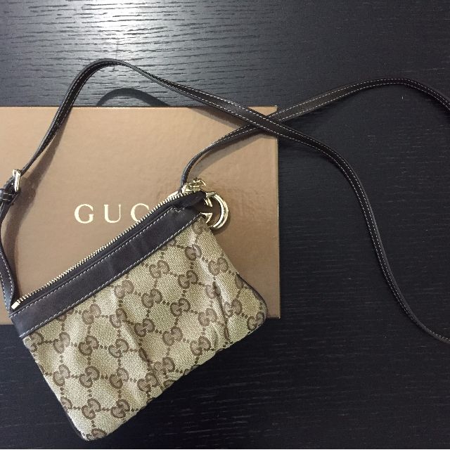 gucci bag side