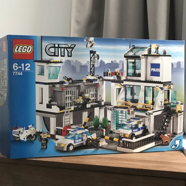 Lego 7744 2025 stickers