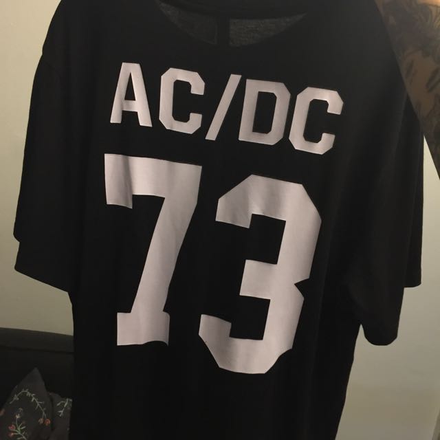 Ac Dc Tshirt From H M Men S Fashion Clothes On Carousell