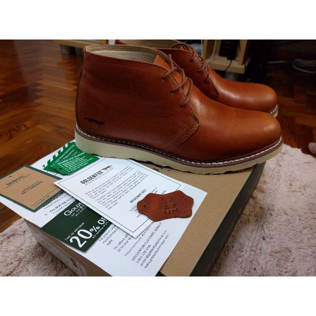Golden fox chukka boots top