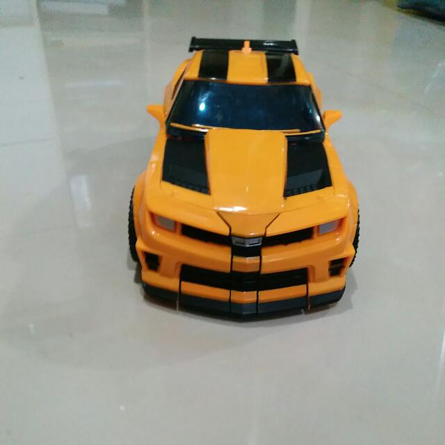 Bumble Bee Robot/Car (OEM), Hobbies & Toys, Toys & Games on Carousell
