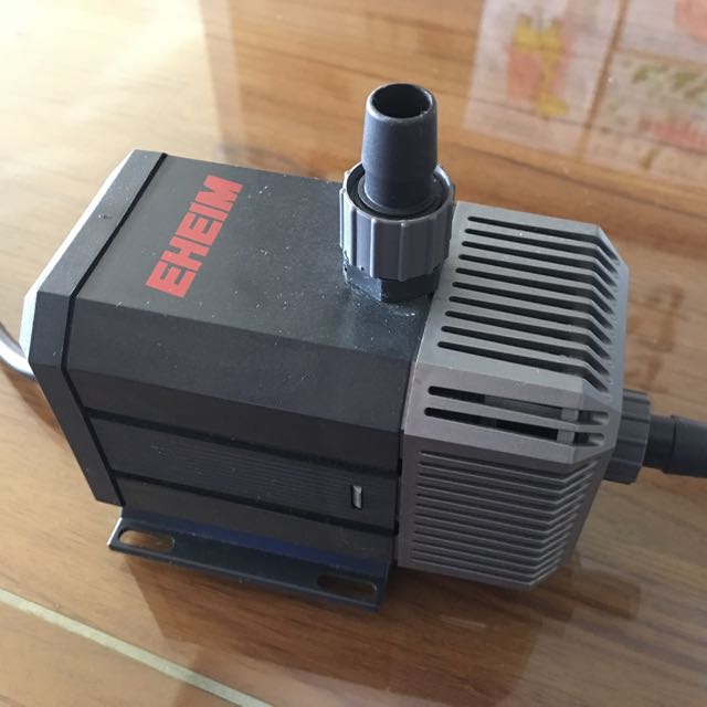 eheim universal 600 Pump, Pet Supplies, Homes & Other Pet Accessories on Carousell