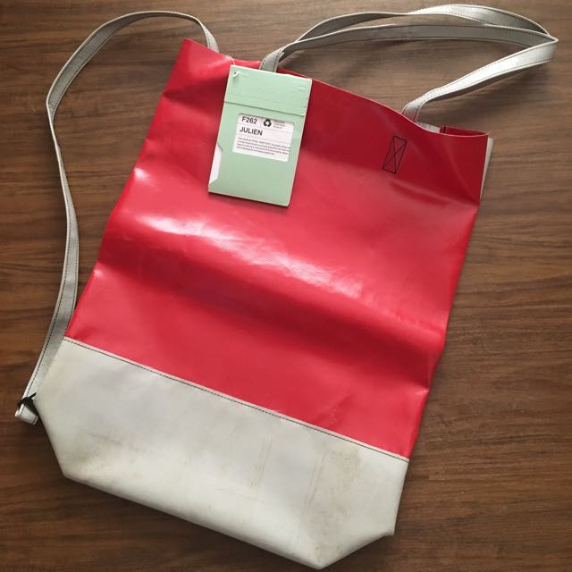freitag f262