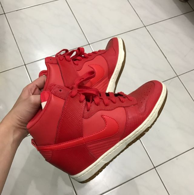 Nike wedges shop red