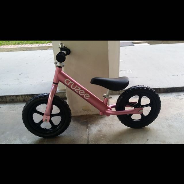 Used cruzee balance bike new arrivals