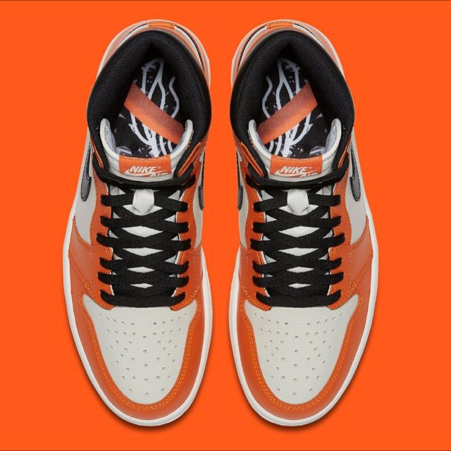 reverse shattered backboard gs
