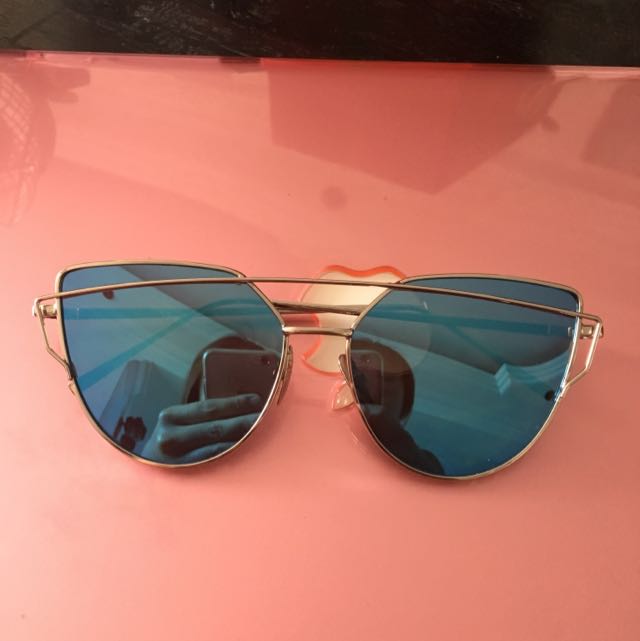 GlowGlamXO Sunglasses Cali Blue