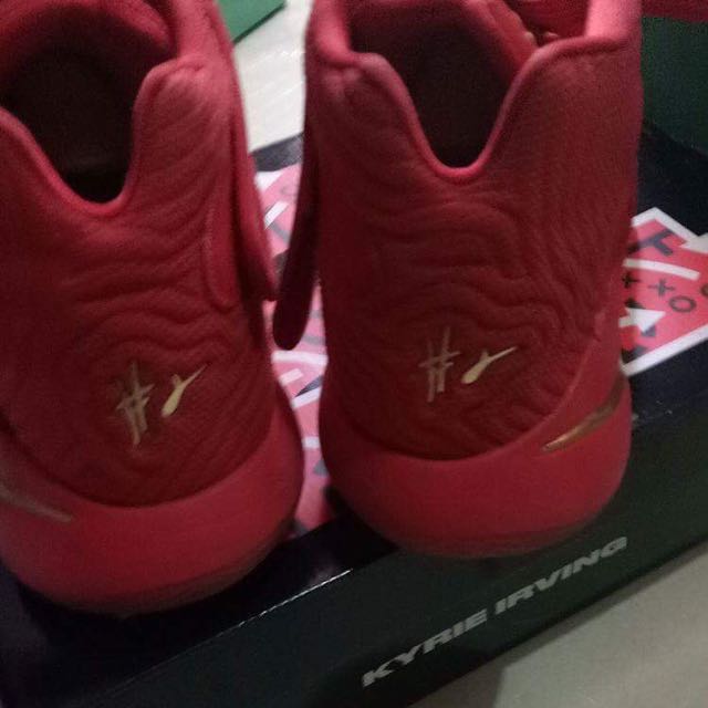 kyrie 2 gold medal