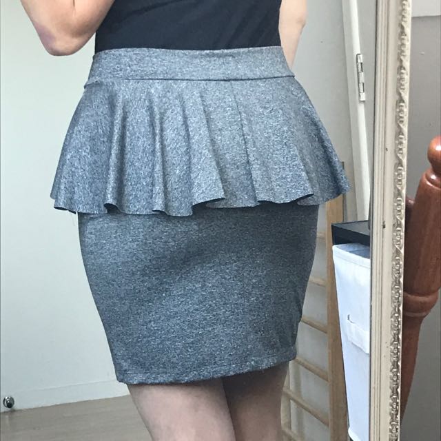 Grey peplum swveral skirt