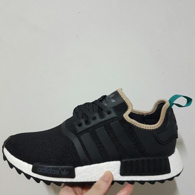 nmd r1 exclusive