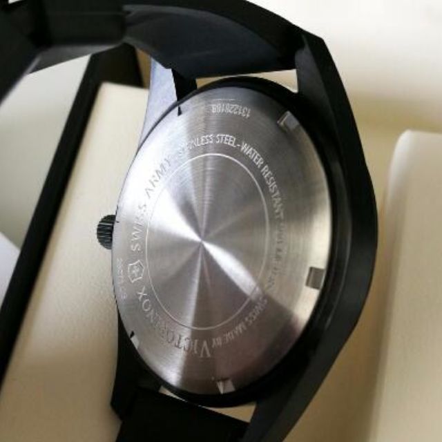 Victorinox Swiss Army Men s Black Watch 26071.CB Mobile Phones