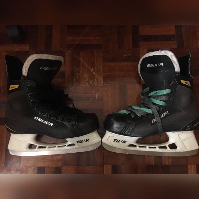 Ice Skate Shoes Bauer Supreme 140, Sports Equipment, Sports & Games