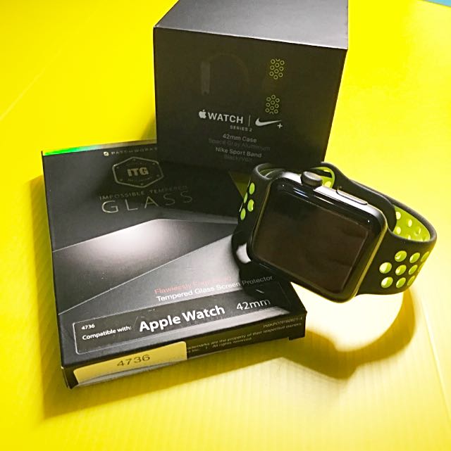 nike sport band black volt
