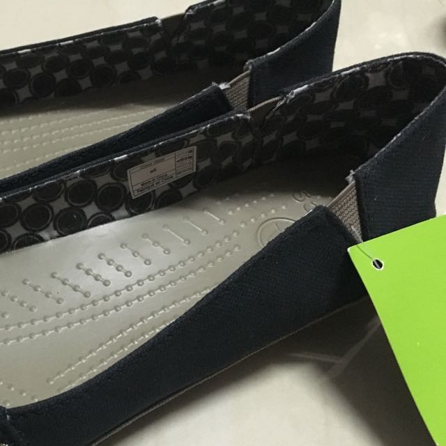New Crocs Angeline Flat W9 Women s Fashion Footwear Flipflops and Slides on Carousell