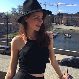 INSTOCK Brandy Melville Black Cable Knitted Crop Top