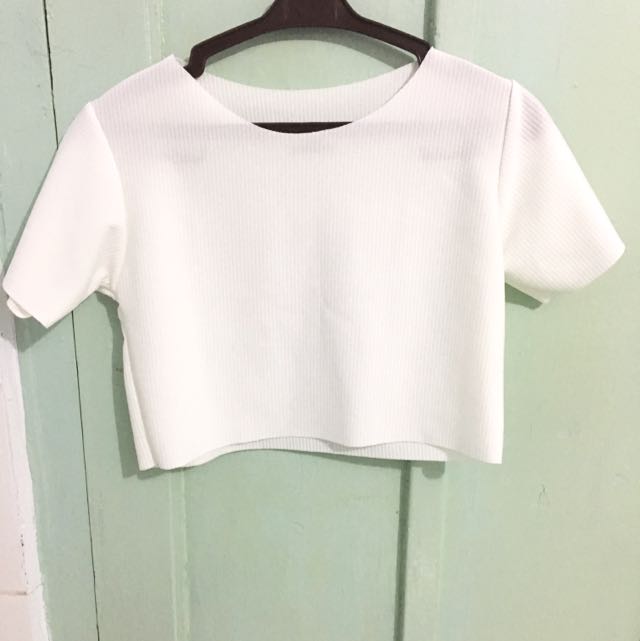 Baju Crop – Adimerdeka.com