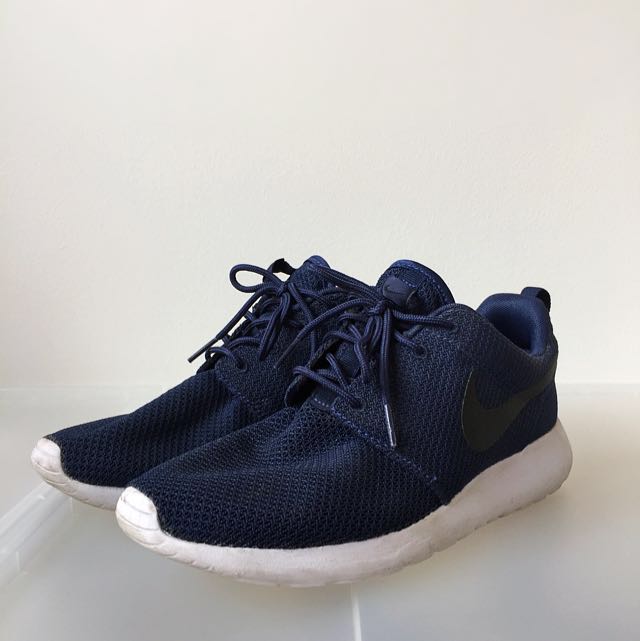 nike roshe one midnight navy