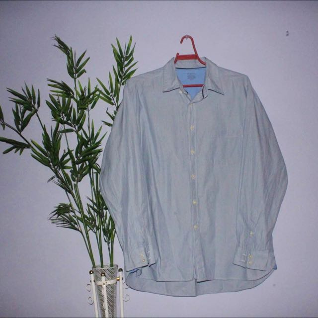 George Long Sleeve (Category: Sleep and Loungewear) located in Del Monte. Submitted by lilirae21 (Listing ID 84185744, Image 1). Description: .