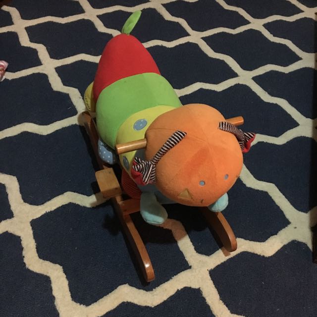 Mamas and discount papas caterpillar rocker