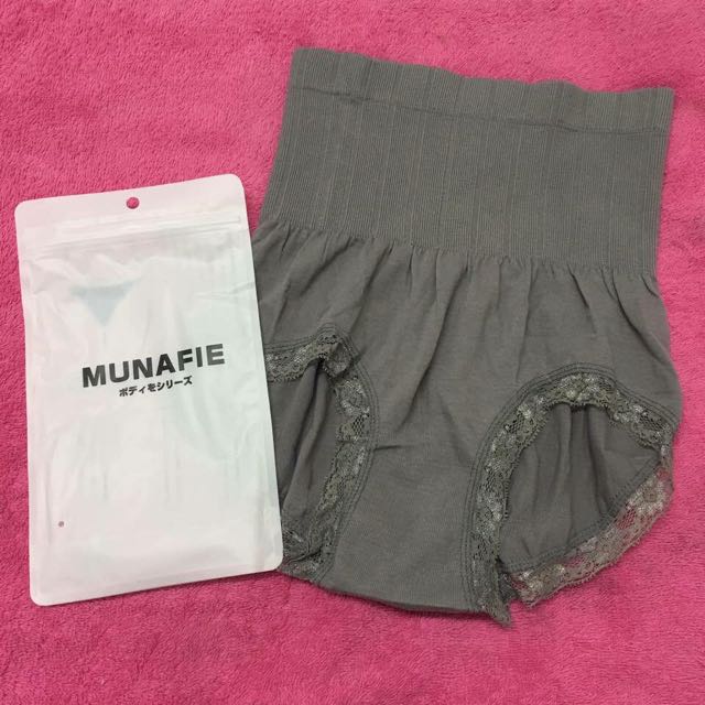 Munafie Panty, Women's Fashion, New Undergarments & Loungewear on