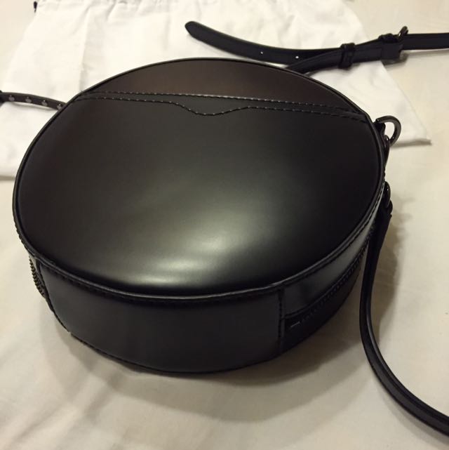 Rebecca minkoff discount round bag