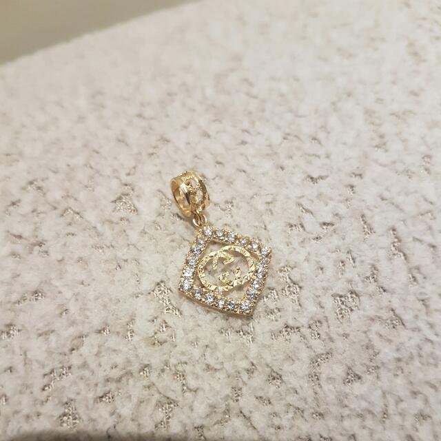 gucci pandora charm