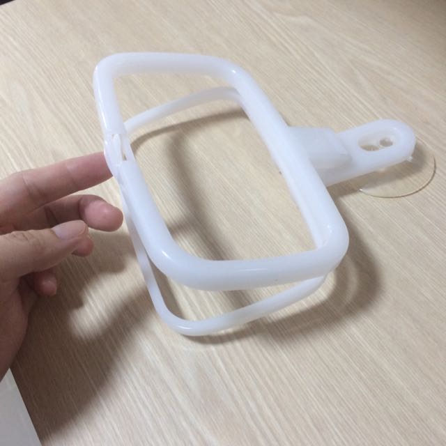 BN Daiso Trash Bag Holder, Furniture & Home Living, Cleaning & Homecare