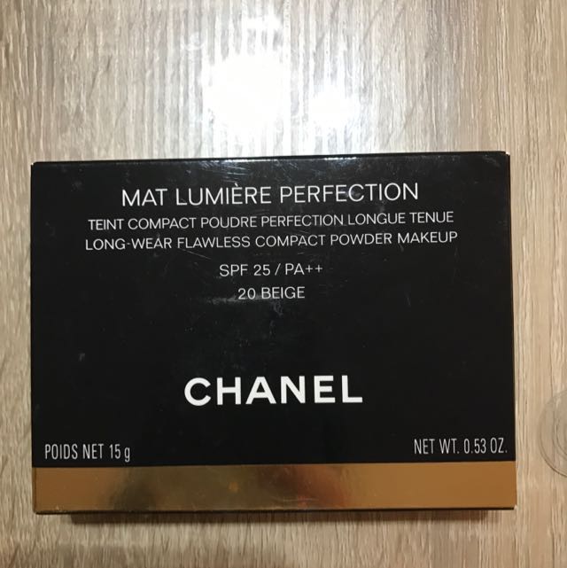  Chanel Double Perfection Compact Lumiere Long-Wear