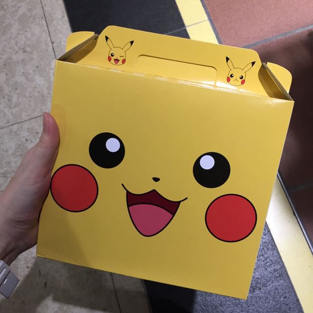 Pokemon Go Pikachu Duo Metal Set Container With Cookie, TV & Home Appliances,  Kitchen Appliances, Other Kitchen Appliances on Carousell