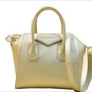 Givenchy 180rb
