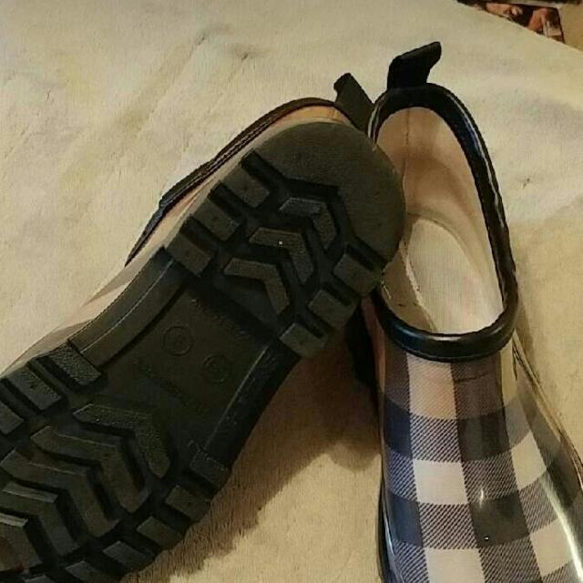 burberry ankle rain boots
