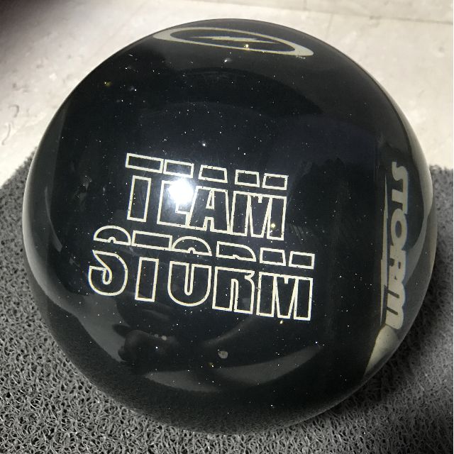 JASON BELMONTE (BLACK BELMO) SPARE BOWLING BALL 15LBS, Sports Equipment