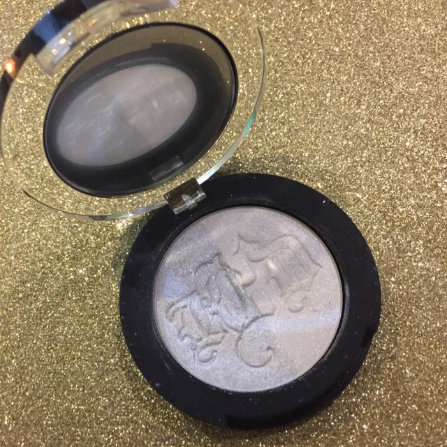 Sephora X Kat Von D Believer Eyeshadow Duo (Category: Makeup) located in Manila. Submitted by trendystash (Listing ID 84534050, Image 2). Description: .